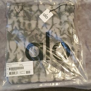 Alo yoga tote bag